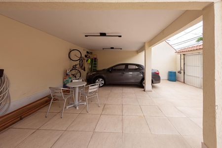 Casa à venda com 312m², 5 quartos e 3 vagas