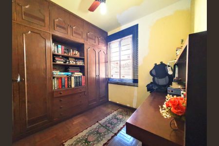 Casa à venda com 403m², 4 quartos e 2 vagasQuarto 3