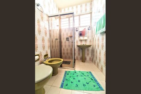 Casa à venda com 403m², 4 quartos e 2 vagasBanheiro 2