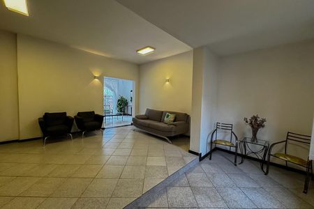 Casa à venda com 360m², 3 quartos e 3 vagasSala