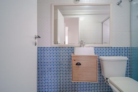 Apartamento à venda com 72m², 2 quartos e 1 vaga Apartamento à venda com 72m², 2 quartos e 1 vagaBanheiro