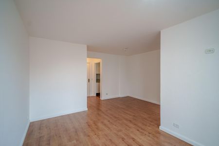 Apartamento à venda com 72m², 2 quartos e 1 vaga Apartamento à venda com 72m², 2 quartos e 1 vagaSala