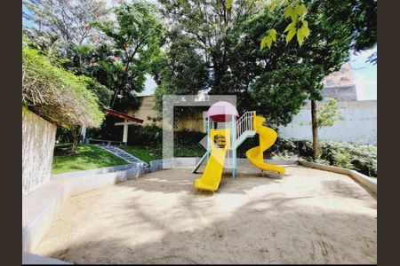 Apartamento à venda com 72m², 2 quartos e 1 vagaÁrea comum - Playground