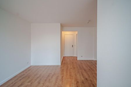 Apartamento à venda com 72m², 2 quartos e 1 vaga Apartamento à venda com 72m², 2 quartos e 1 vagaSala