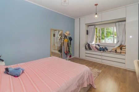 Casa para alugar com 330m², 4 quartos e 2 vagas Casa para alugar com 330m², 4 quartos e 2 vagasQuarto