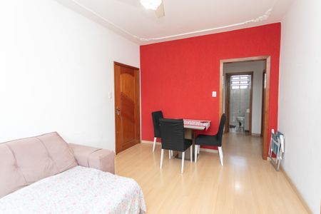 Apartamento à venda com 75m², 3 quartos e sem vaga Apartamento à venda com 75m², 3 quartos e sem vagaSala