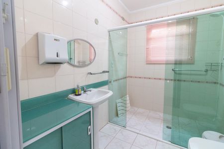 Casa à venda com 410m², 4 quartos e 6 vagas Casa à venda com 410m², 4 quartos e 6 vagasBanheiro