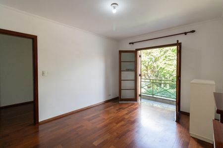 Casa à venda com 410m², 4 quartos e 6 vagas Casa à venda com 410m², 4 quartos e 6 vagasQuarto 2