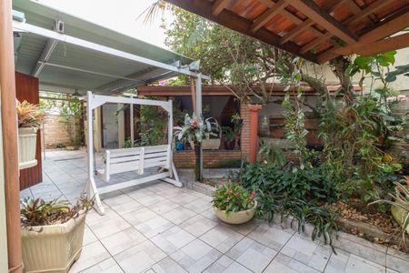 Casa à venda com 410m², 4 quartos e 6 vagas Casa à venda com 410m², 4 quartos e 6 vagasÁrea comum