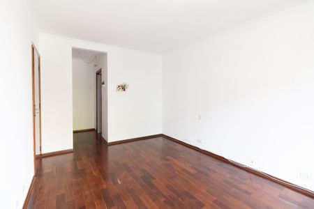 Casa à venda com 410m², 4 quartos e 6 vagas Casa à venda com 410m², 4 quartos e 6 vagasQuarto 3