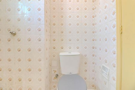 Apartamento para alugar com 60m², 2 quartos e sem vagaBanheiro