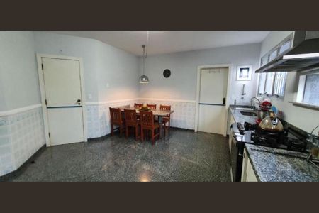 Casa à venda com 800m², 5 quartos e 4 vagasFoto 31