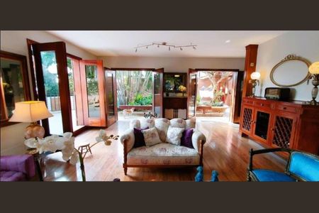 Casa à venda com 800m², 5 quartos e 4 vagasFoto 22