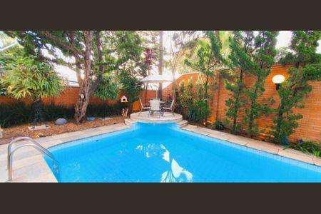 Casa à venda com 800m², 5 quartos e 4 vagasFoto 12