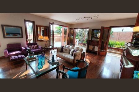 Casa à venda com 800m², 5 quartos e 4 vagasFoto 24