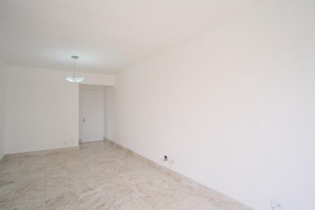 Apartamento à venda com 72m², 3 quartos e 1 vagaSala