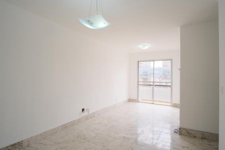 Apartamento à venda com 72m², 3 quartos e 1 vagaSala