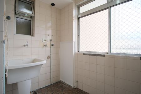 Apartamento à venda com 72m², 3 quartos e 1 vagaÁrea de Serviço