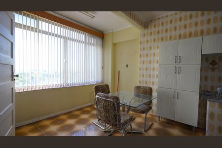 Apartamento para alugar com 88m², 2 quartos e sem vagaSala