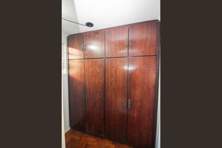 Casa à venda com 220m², 4 quartos e 2 vagasCloset da suíte