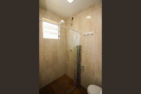 Casa à venda com 220m², 4 quartos e 2 vagasBanheiro 2