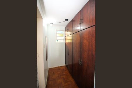 Casa à venda com 220m², 4 quartos e 2 vagasCloset da suíte
