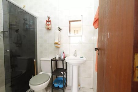 Casa para alugar com 80m², 2 quartos e sem vagaBanheiro 