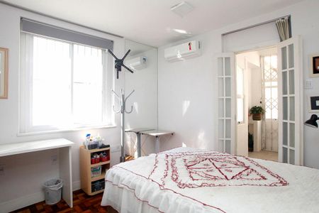 Casa à venda com 300m², 5 quartos e 5 vagasQuarto 4