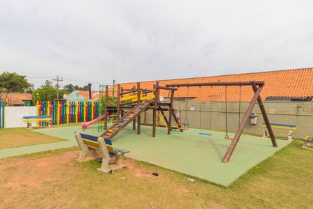 Casa de condomínio para alugar com 55m², 2 quartos e 2 vagas Casa de condomínio para alugar com 55m², 2 quartos e 2 vagasÁrea comum - Playground