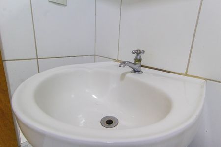 Casa de condomínio para alugar com 55m², 2 quartos e 2 vagas Casa de condomínio para alugar com 55m², 2 quartos e 2 vagasBanheiro