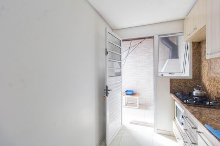 Casa de condomínio para alugar com 55m², 2 quartos e 2 vagas Casa de condomínio para alugar com 55m², 2 quartos e 2 vagasCozinha