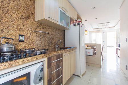 Casa de condomínio para alugar com 55m², 2 quartos e 2 vagas Casa de condomínio para alugar com 55m², 2 quartos e 2 vagasCozinha