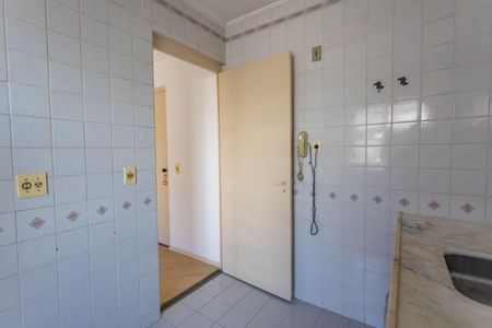 Apartamento à venda com 62m², 2 quartos e 1 vaga Apartamento à venda com 62m², 2 quartos e 1 vagaCozinha