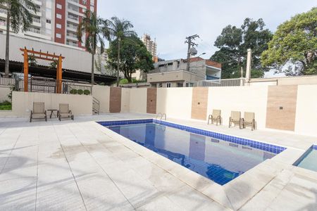 Apartamento à venda com 62m², 2 quartos e 1 vaga Apartamento à venda com 62m², 2 quartos e 1 vagaÁrea comum - Piscina