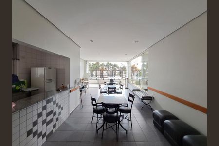 Apartamento para alugar com 60m², 2 quartos e 1 vaga Apartamento para alugar com 60m², 2 quartos e 1 vagaÁrea comum - Salão de festas