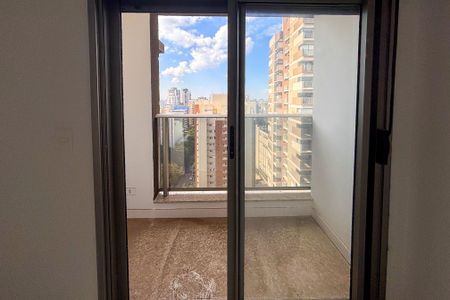 Studio à venda com 40m², 1 quarto e 1 vaga Studio à venda com 40m², 1 quarto e 1 vagaVaranda