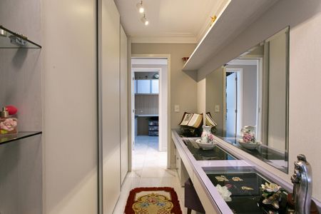 Apartamento à venda com 124m², 2 quartos e 2 vagasSuíte