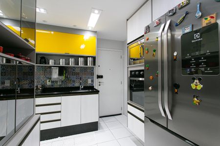 Apartamento à venda com 124m², 2 quartos e 2 vagasCozinha