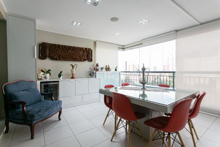 Apartamento à venda com 124m², 2 quartos e 2 vagasVaranda gourmet