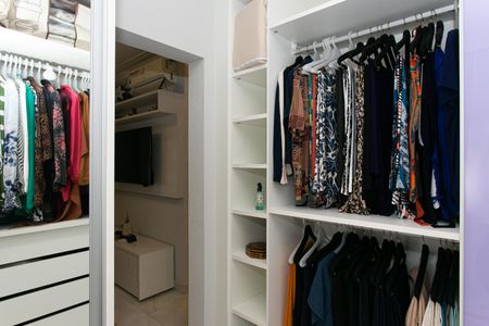 Apartamento à venda com 124m², 2 quartos e 2 vagasCloset da suíte