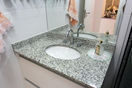 Apartamento à venda com 124m², 2 quartos e 2 vagasBanheiro da Suíte