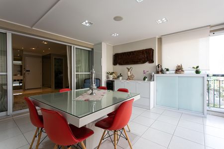 Apartamento à venda com 124m², 2 quartos e 2 vagasVaranda gourmet