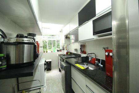 Apartamento à venda com 86m², 4 quartos e 2 vagasCozinha