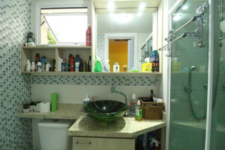 Apartamento à venda com 86m², 4 quartos e 2 vagasBanheiro social