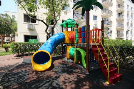 Apartamento à venda com 86m², 4 quartos e 2 vagas Apartamento à venda com 86m², 4 quartos e 2 vagasÁrea comum - Playground