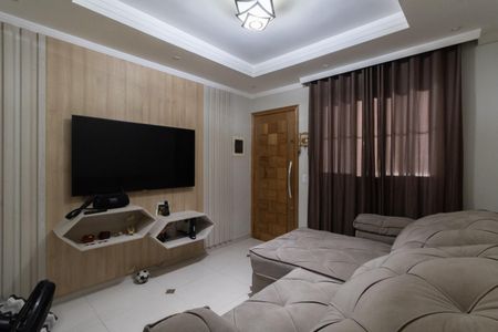 Casa à venda com 130m², 2 quartos e 3 vagas Casa à venda com 130m², 2 quartos e 3 vagasSala