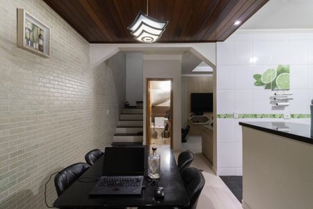 Casa à venda com 130m², 2 quartos e 3 vagas Casa à venda com 130m², 2 quartos e 3 vagasSala de Jantar