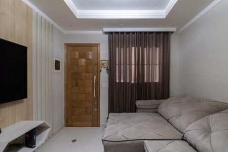 Casa à venda com 130m², 2 quartos e 3 vagas Casa à venda com 130m², 2 quartos e 3 vagasSala