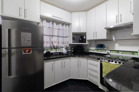 Casa à venda com 130m², 2 quartos e 3 vagas Casa à venda com 130m², 2 quartos e 3 vagasCozinha