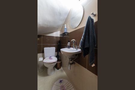 Casa à venda com 130m², 2 quartos e 3 vagas Casa à venda com 130m², 2 quartos e 3 vagasLavabo